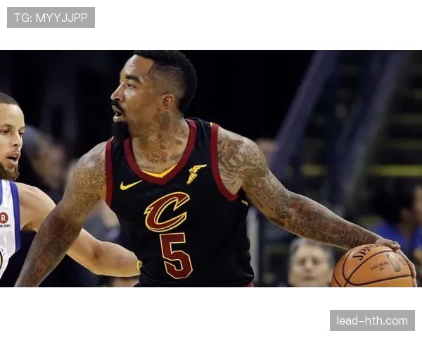 荷甲战火再燃:战术革新与新星闪耀成赛季焦点 荷甲战火再燃:战术革新与新星闪耀成赛季焦点