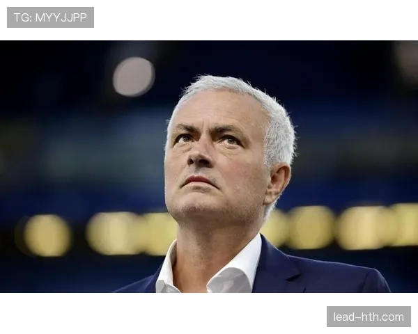 穆里尼奥战术革新重塑现代足球格局,引领防守反击新潮流 穆里尼奥战术革新重塑现代足球格局,引领防守反击新潮流