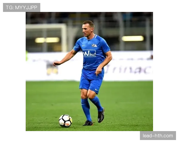 维耶里与舍甫琴科:终结模式分化,单点强攻转向体系渗透 维耶里与舍甫琴科:终结模式分化,单点强攻转向体系渗透